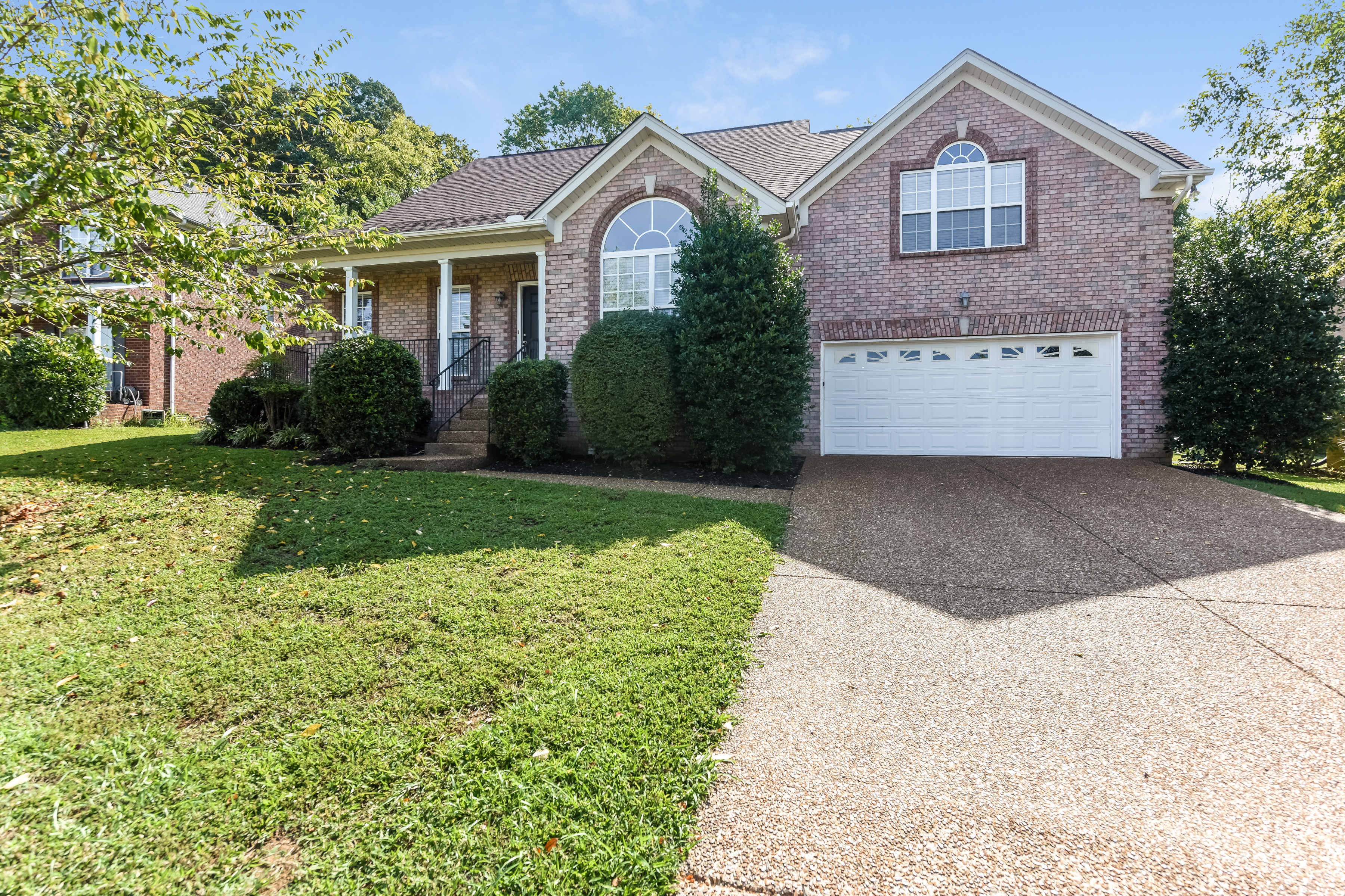 160 Walton Trace S Hendersonville, TN 37075